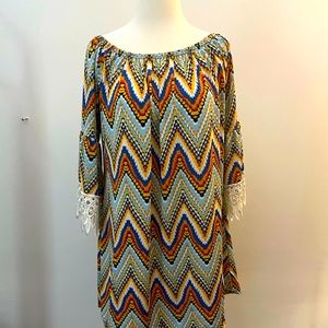 Win Win Womens Tunic Shirt 3/4 Sleeve
Size L-XL Multicolor Chevron Round Neck